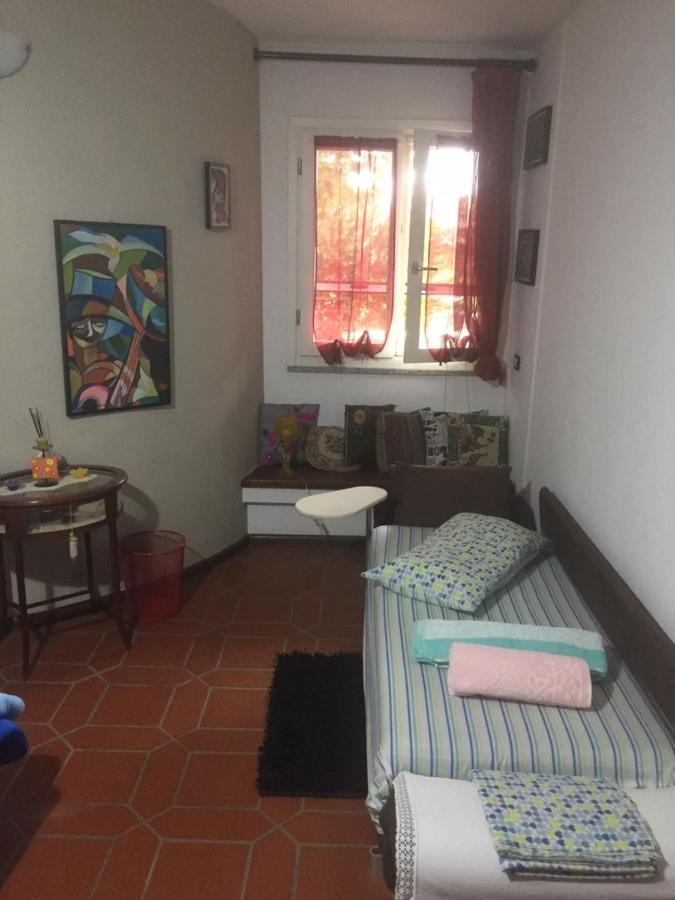B&B Filomena Santa Giusta Buitenkant foto
