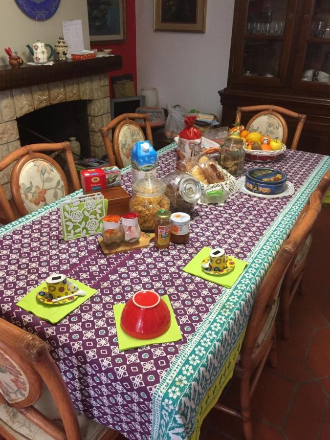 B&B Filomena Santa Giusta Buitenkant foto