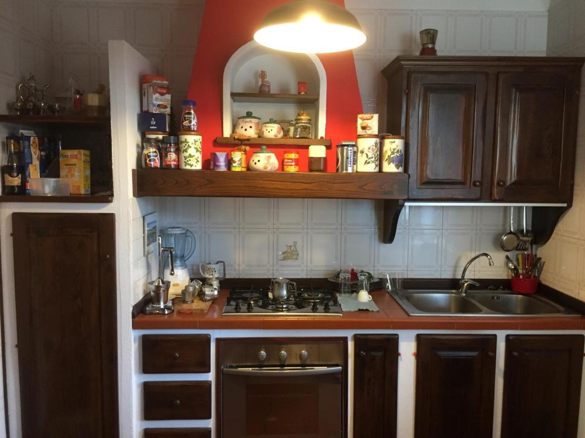 B&B Filomena Santa Giusta Buitenkant foto