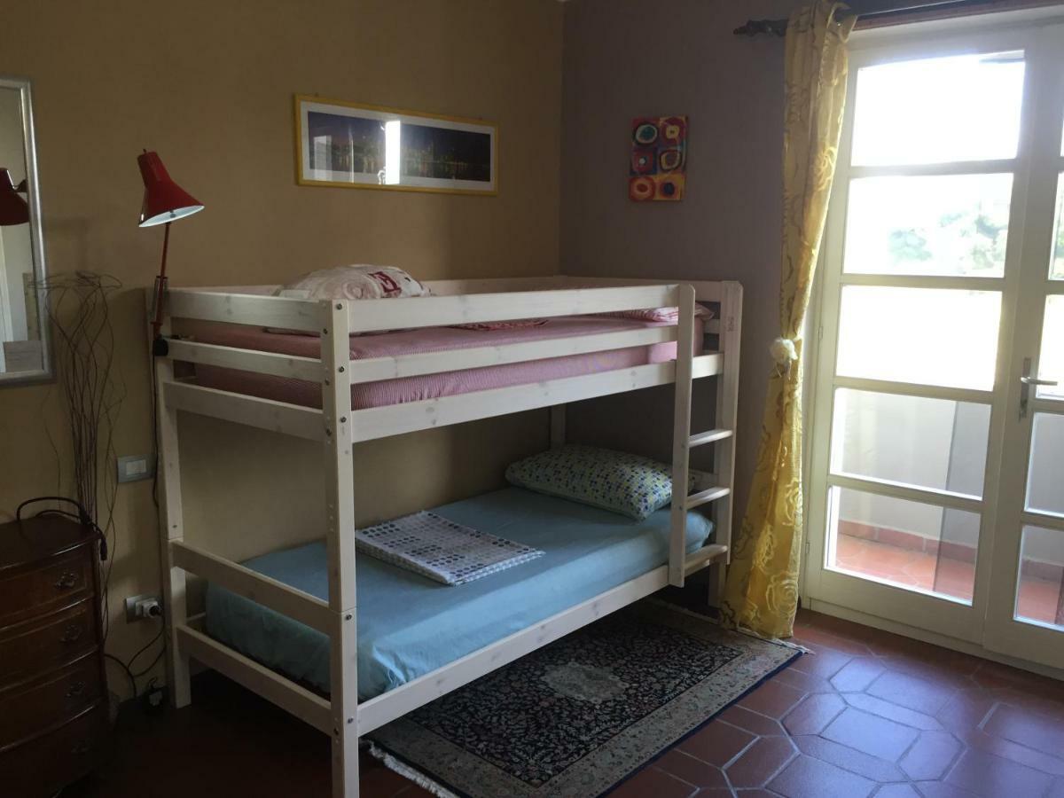B&B Filomena Santa Giusta Buitenkant foto