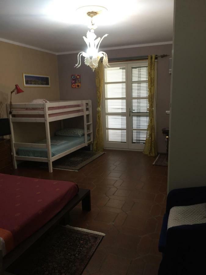 B&B Filomena Santa Giusta Buitenkant foto