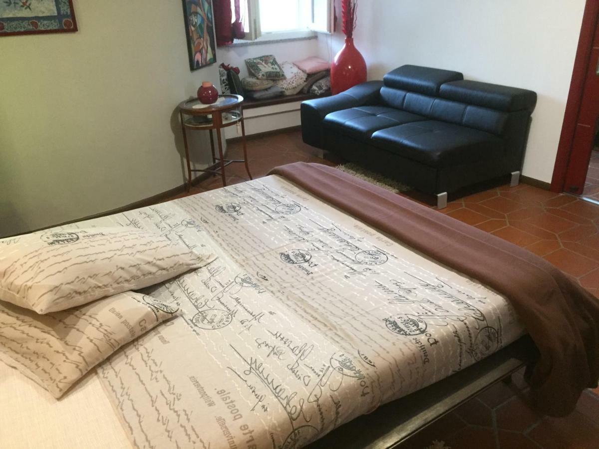 B&B Filomena Santa Giusta Buitenkant foto